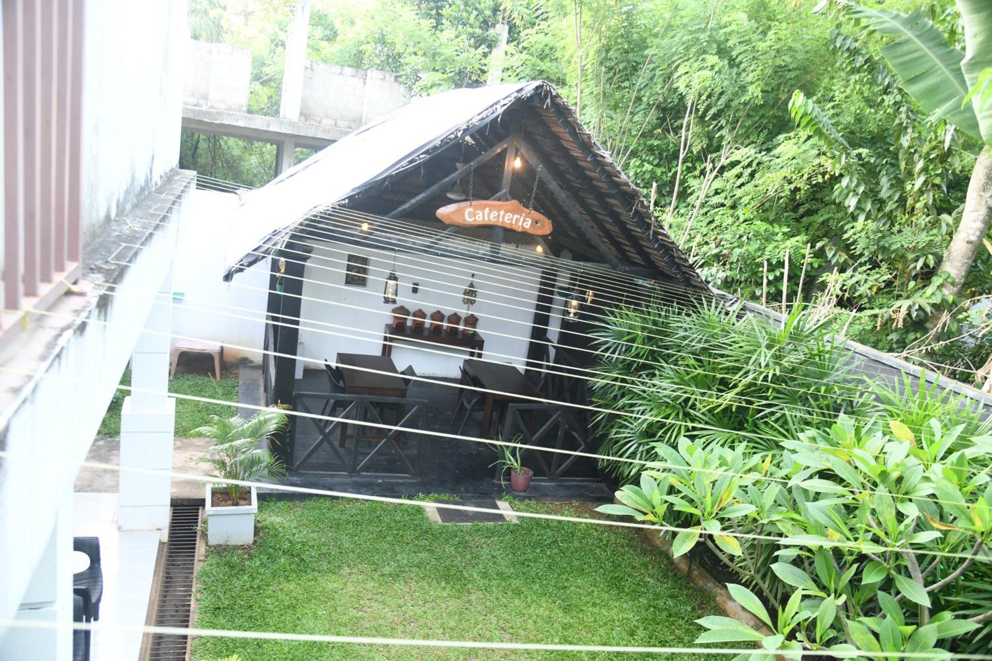 Wild Park Safari Home Stay Udawalawe Exterior foto